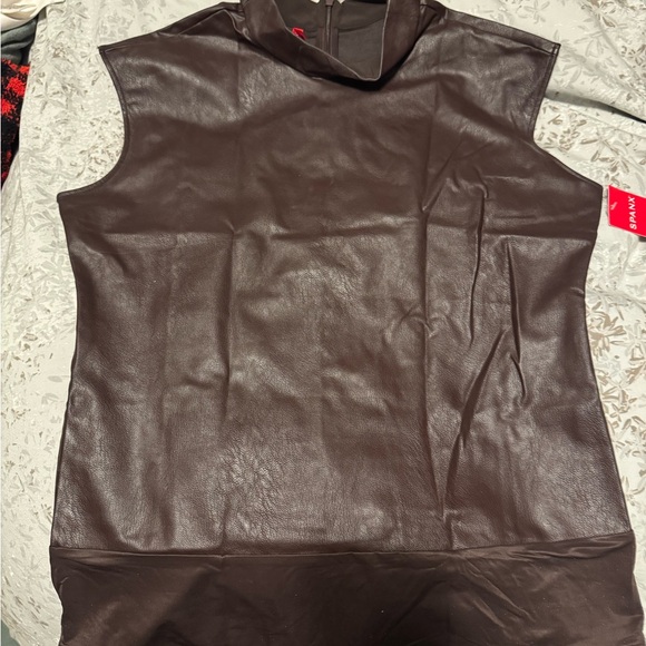 Spanx NWT leather like mock neck bodysuit - Picture 4 of 4